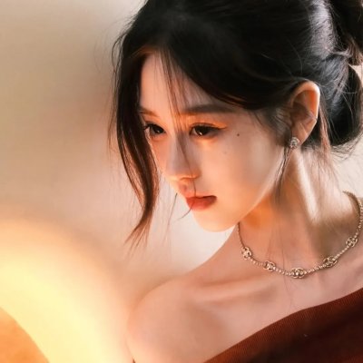 红衣少女